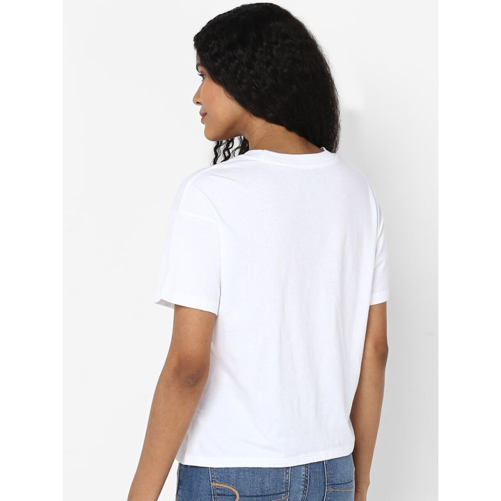 AMERICAN EAGLE OUTFITTERS