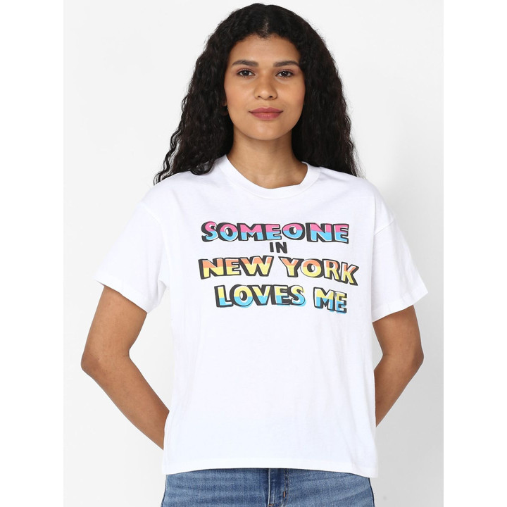 AMERICAN EAGLE OUTFITTERS